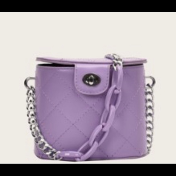 purses - Picture 3 of 4